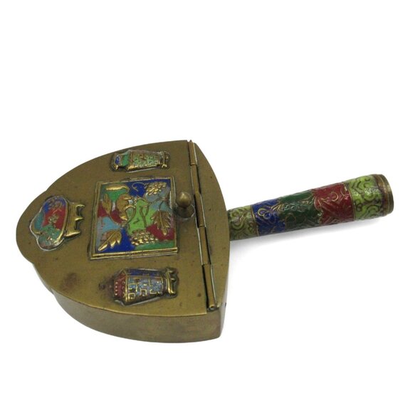 Vintage Brass And Enamel SILENT BUTLER With Decorative Handle And Hinged Lid - Picture 11 of 12